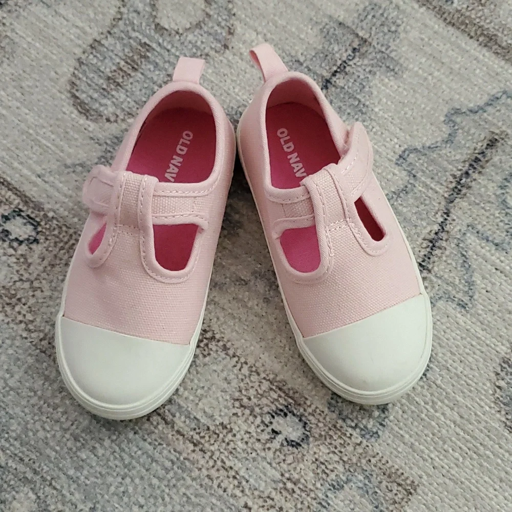 Old Navy Light Pink Mary-Jane Canvas Sneakers for Toddler Girls Sz6